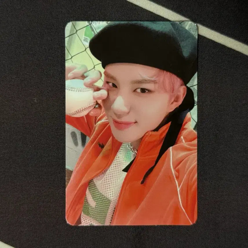 [BUNJANG] NCT Universe Jeongwoo Photocard Beret / nct 유니버스 트레카 랜덤 베레모 정우 야구 포카 포토카드 엔시티