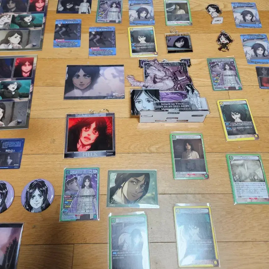 [BUNJANG] Attack on Titan Pieck Finger Merchandise Bundle / 진격의 거인 피크 핑거 굿즈 일괄 판매