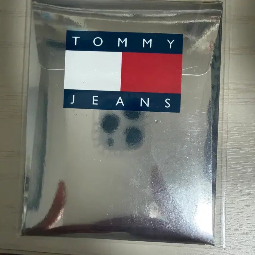 [BUNJANG] Tommy Jeans Jang Wonyoung Photocard (Sealed) / 타미진스 장원영 미개봉 포카