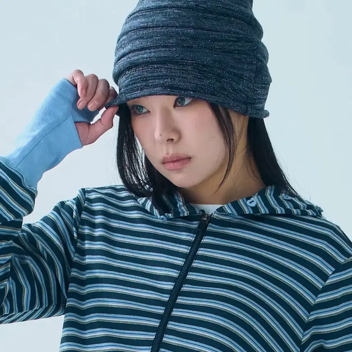 [BUNJANG] Duomiu Stripe Glitter Beanie [Navy] / 뚜오미오 비니 STRIPE GLITTER BEANIE [NAVY]