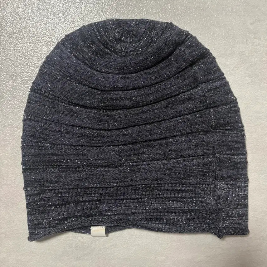 [BUNJANG] Duomiu Stripe Glitter Beanie [Navy] / 뚜오미오 비니 STRIPE GLITTER BEANIE [NAVY]