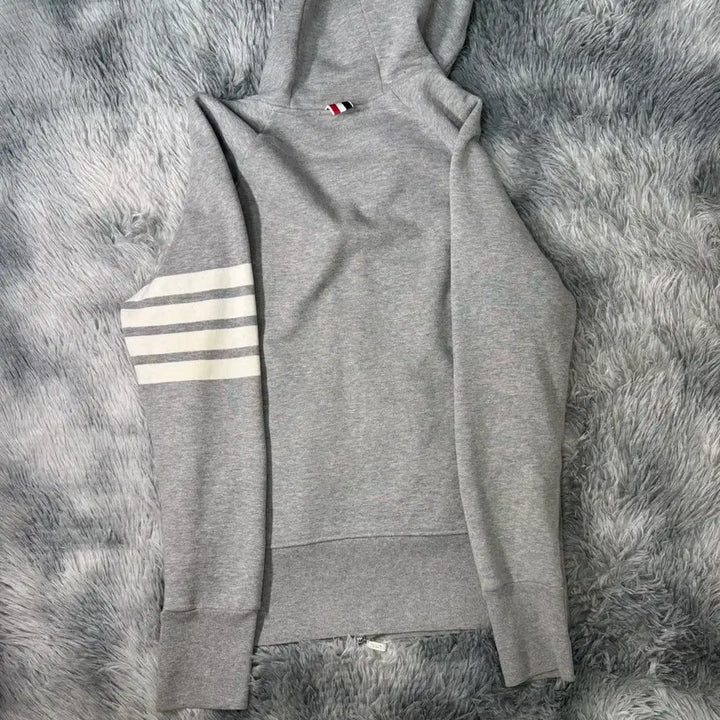 [BUNJANG] Thom Browne Diagonal Stripe Hoodie Zip-up Gray Size 1 / [1, S급] 톰브라운 사선 후드집업 그레이