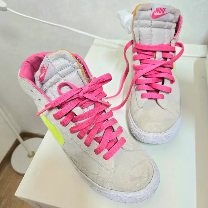[BUNJANG] Nike Vintage Line Sneakers / 나이키 빈티지 라인 운동화
