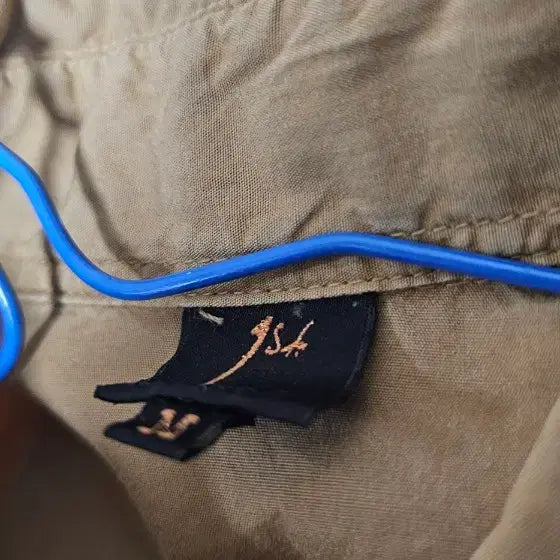 [BUNJANG] Khaki Cropped Short-Sleeve Parka-Style Sweatshirt / 카키색 반팔 야상 맨투 스타일