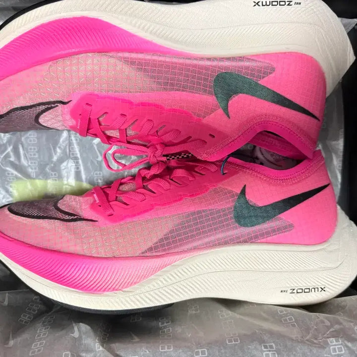 [BUNJANG] Nike ZoomX Vaporfly NEXT% Running Shoes / 나이키 줌X 베이퍼플라이 넥스트% 핑크 260