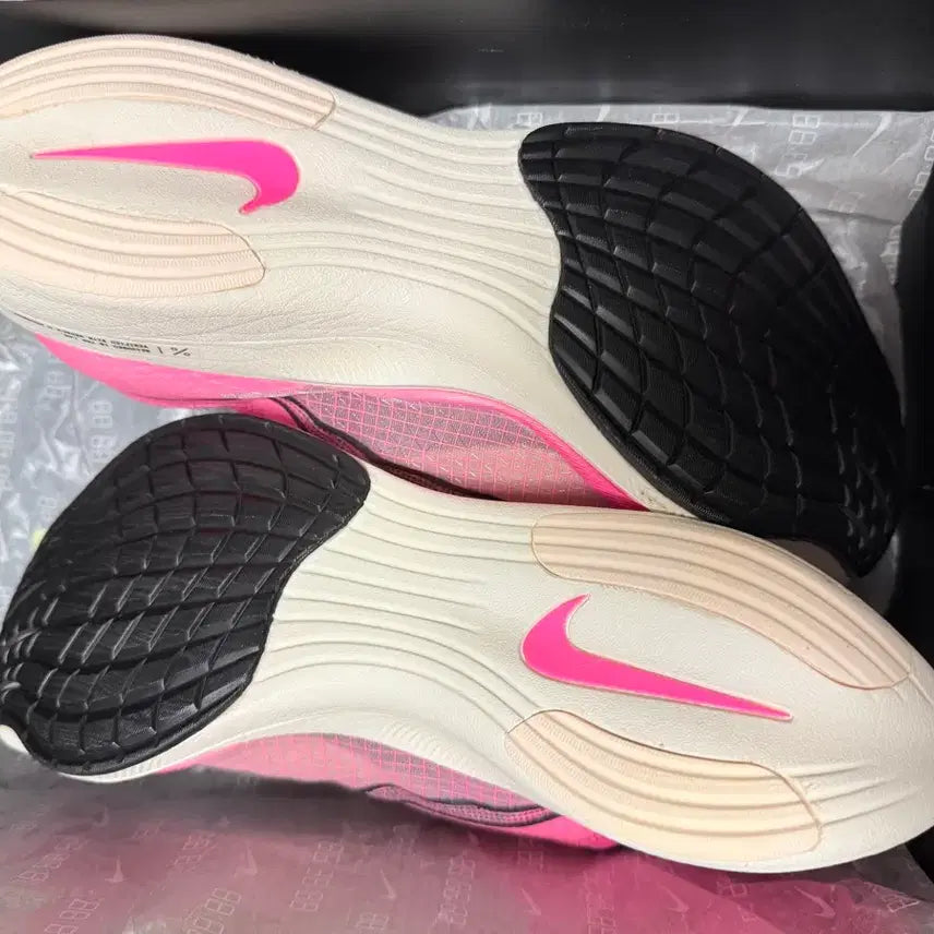 [BUNJANG] Nike ZoomX Vaporfly NEXT% Running Shoes / 나이키 줌X 베이퍼플라이 넥스트% 핑크 260