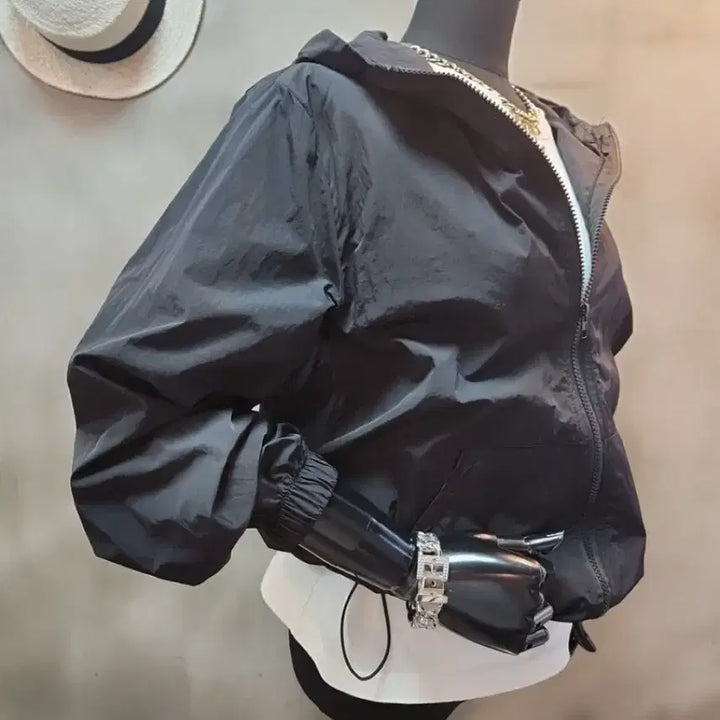 [BUNJANG] Black Hooded Windbreaker Jumper / 블랙 후드 바람막이 점퍼