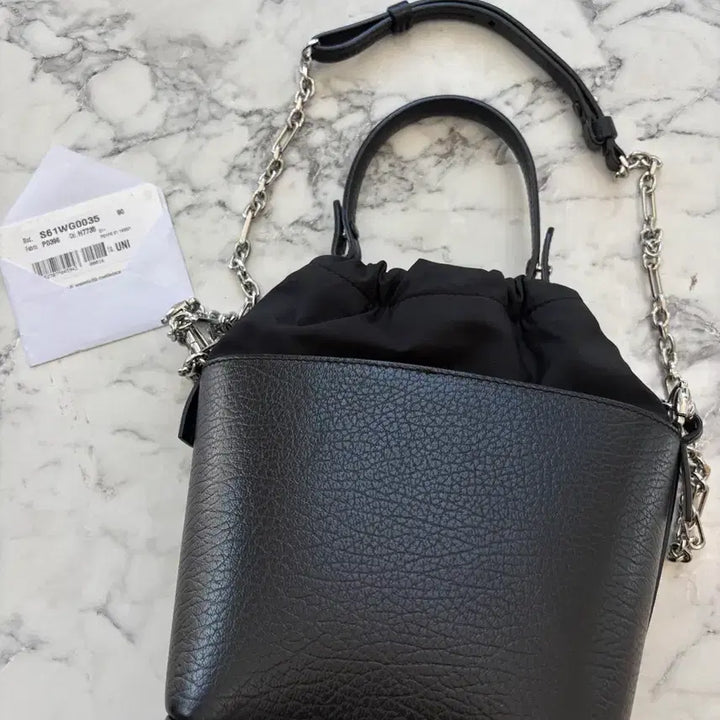 [BUNJANG] Maison Margiela Bucket Bag Leather / [정품] 메종마르지엘라 버킷백