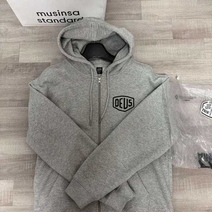 [BUNJANG] Deus Ex Machina Hooded Zip-Up Sweatshirt Grey L / 데우스 엑스 마키나 후드집업 그레이 L