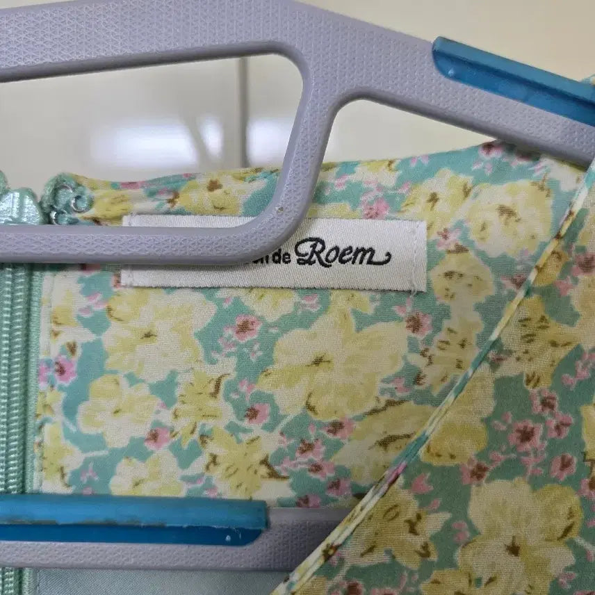 [BUNJANG] Roem Flower Long Dress Sky Blue Floral Chiffon / 로엠플라워 롱 원피스 하늘색 잔꽃무늬 쉬폰