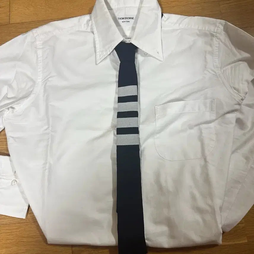 [SOLD OUT] 톰브라운 네이비 4바 넥타이