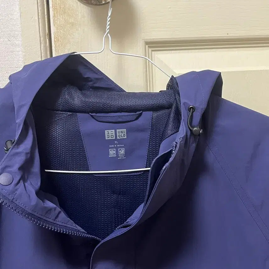 [BUNJANG] Uniqlo Windblock Pika XL Navy Hoodie / [XL] 유니클로 윈드블럭피카
