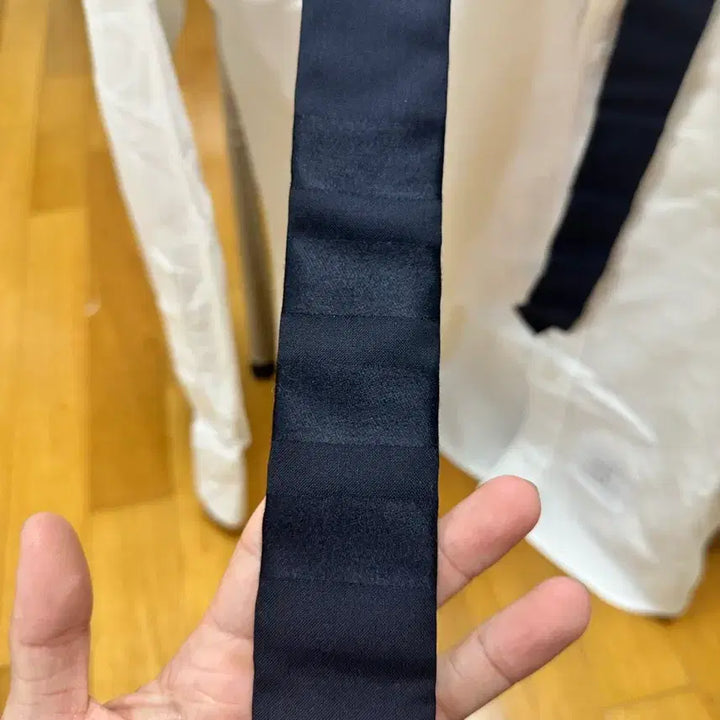 [BUNJANG] Thom Browne 4-Bar Silk Necktie Navy / 톰브라운 네이비4바 타이