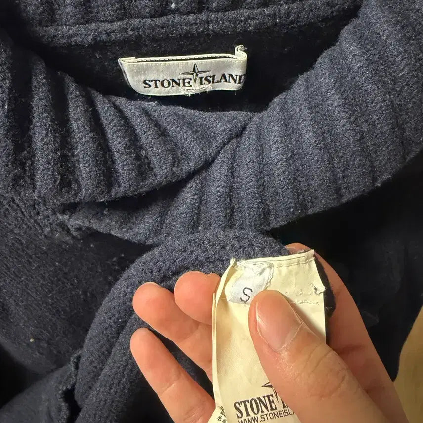 [BUNJANG] Stone Island Knit Sweater / 스톤아일랜드 니트
