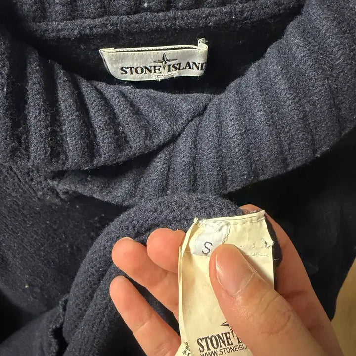 [BUNJANG] Stone Island Knit Sweater / 스톤아일랜드 니트