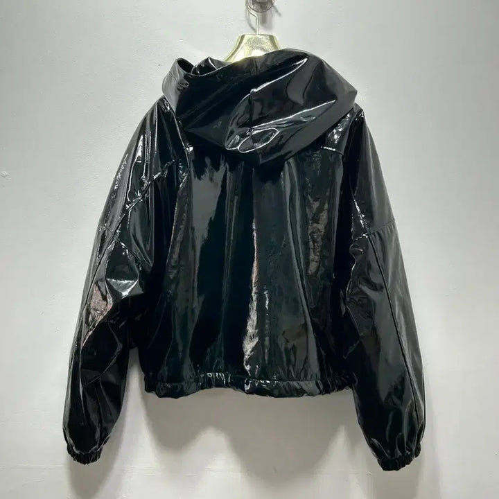 [BUNJANG] Black Enamel Hooded Short Jacket - Size F / 블랙 에나멜 후드 숏 자켓 F