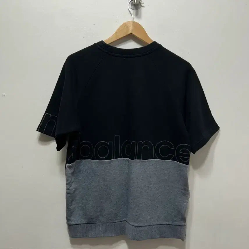 [BUNJANG] New Balance Black T-Shirt - Medium / 뉴발란스 반팔  티셔츠 블랙 M