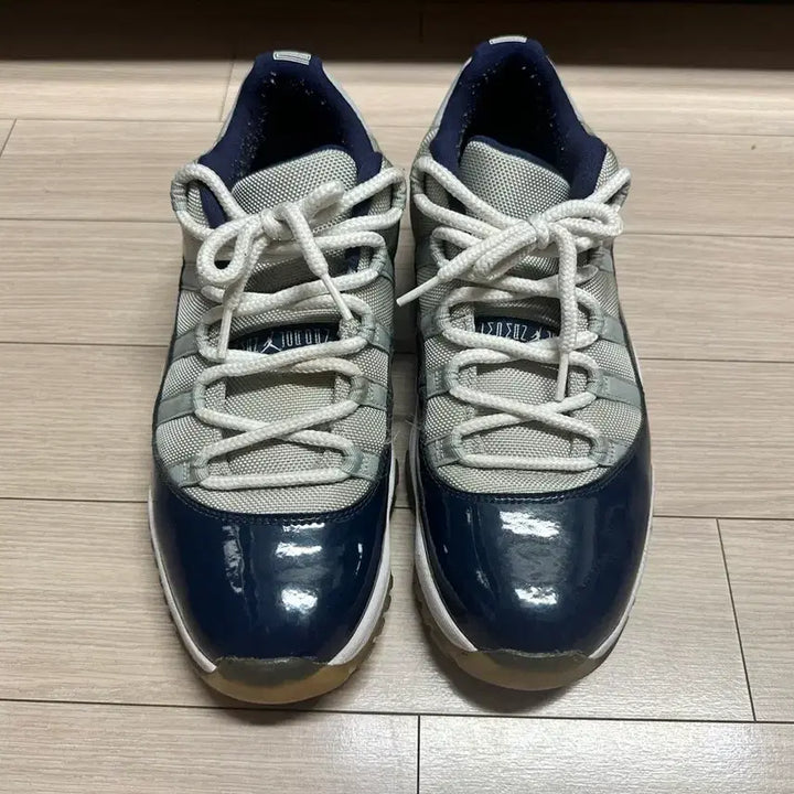 [BUNJANG] Nike Air Jordan 11 Low Georgetown / 나이키 에어 조던 11 로우 조지타운 275