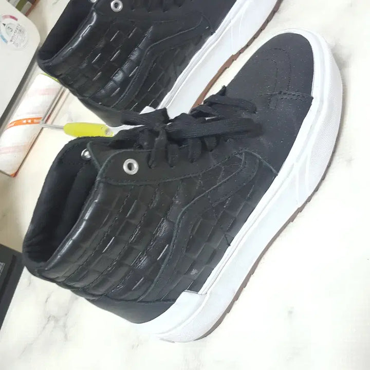 [BUNJANG] Converse Run Star Hike, Vans Sk8-Hi Sneakers / 컨버스 런스타하이탑  반스 하이탑  245사이즈
