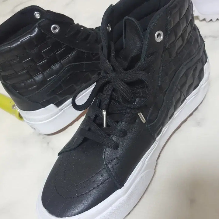 [BUNJANG] Converse Run Star Hike, Vans Sk8-Hi Sneakers / 컨버스 런스타하이탑  반스 하이탑  245사이즈