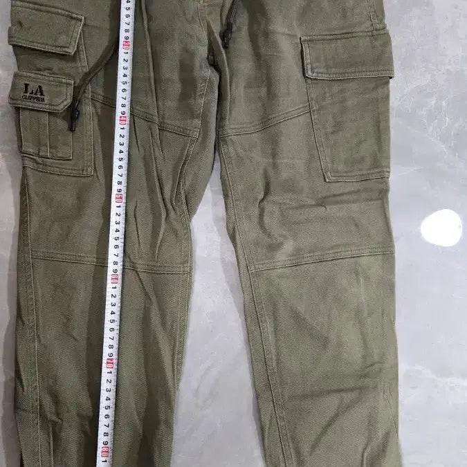 [BUNJANG] MLB LA Outfitters Khaki Cargo Jogger Pants / mlb LA Outfitters 카키색 카고 조거팬