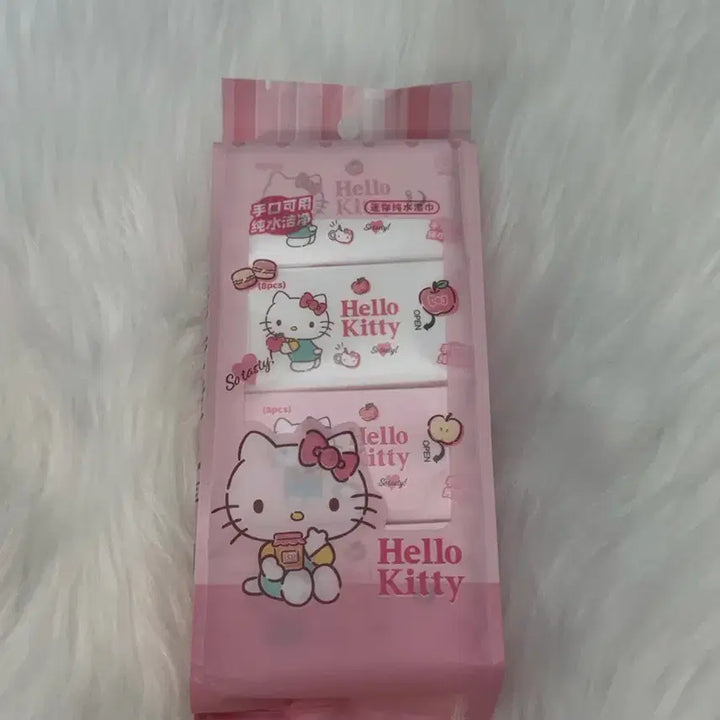 [BUNJANG] Hello Kitty Mini Wet Wipes Set (8 Count) / 헬로키티 미니물티슈 8개입 새상품