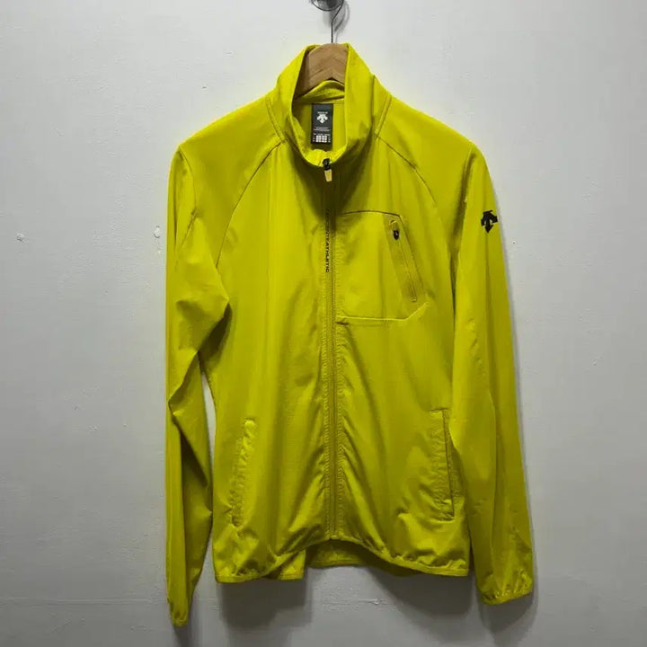 [BUNJANG] Descente Neon Yellow Windbreaker Jacket XL / 데상트 형광 옐로우 바람막이 자켓 XL