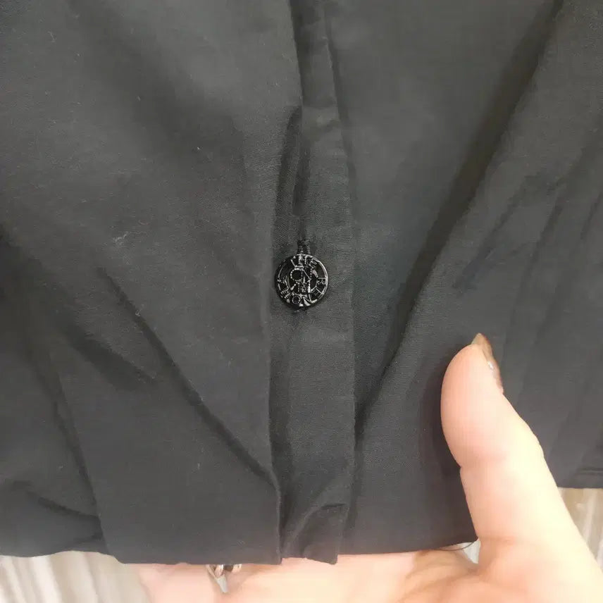 [BUNJANG] Leroma Black Shirring Shirt Blouse / 레로마 블랙 셔링 셔츠 블라우스