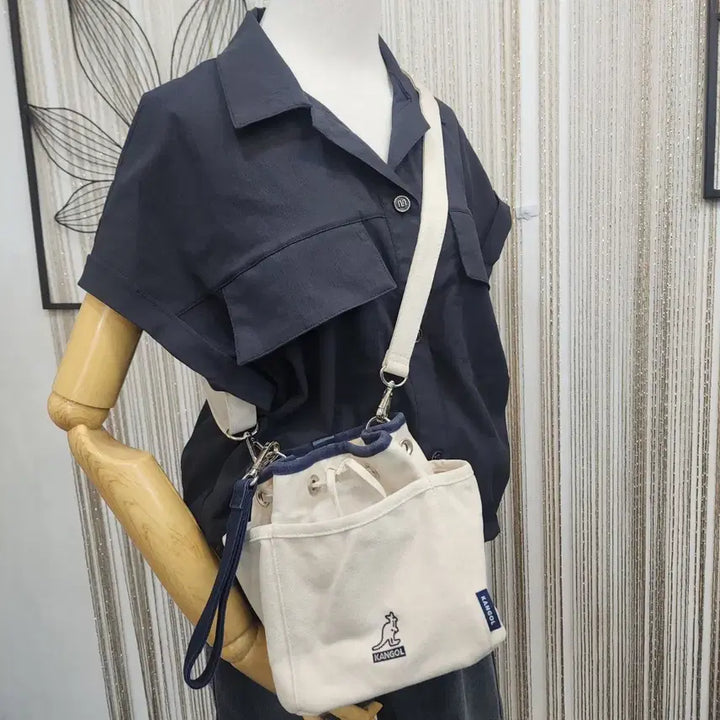 [BUNJANG] Kangol Canvas Bucket Bag Ivory Tote Bag / 캉골 캔버스 버킷백 아이보리 토트백