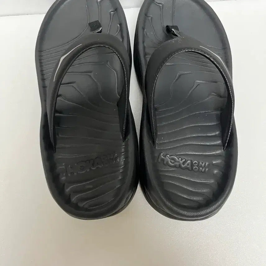 [BUNJANG] Hoka Ora Recovery Flip Black W6 230mm / 호카 오라 리커버리 플립 블랙 w6 230mm