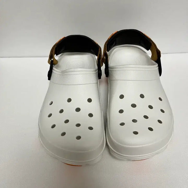 [BUNJANG] Crocs All Terrain Clog White M8W10 / 크록스 올터레인 클로그 화이트 M8W10