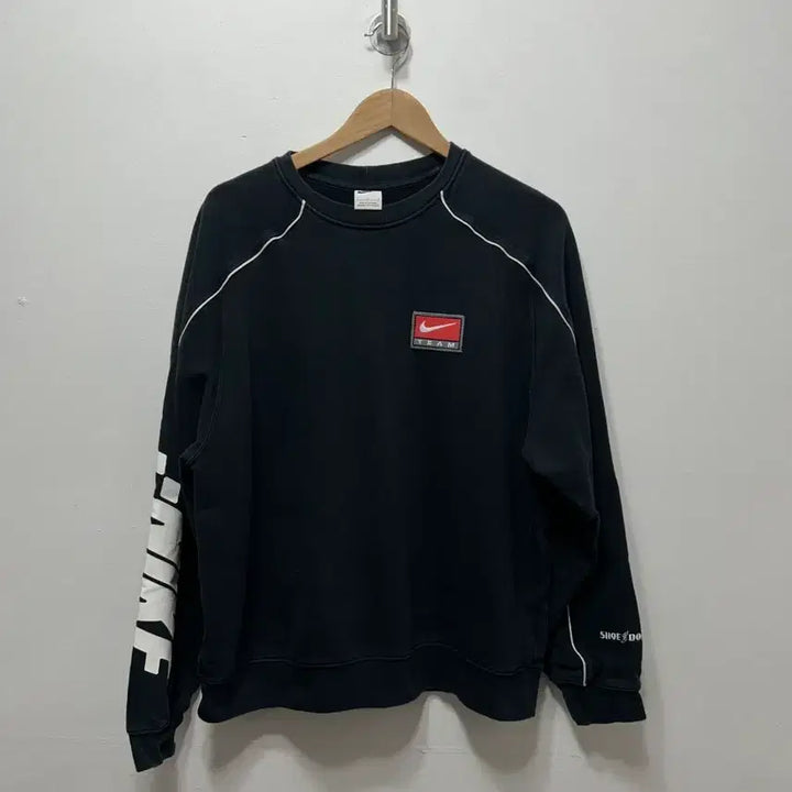 [BUNJANG] Nike Team Swoosh Black Sweatshirt L / 나이키 팀 스우시 블랙 맨투맨 티셔츠 L
