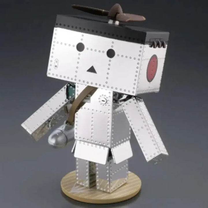 [BUNJANG] Kaiyodo Revoltech Danbo Mini Zeros Light Metallic Exclusive Figure / 리볼텍 단보 미니 제로센 실버멕기