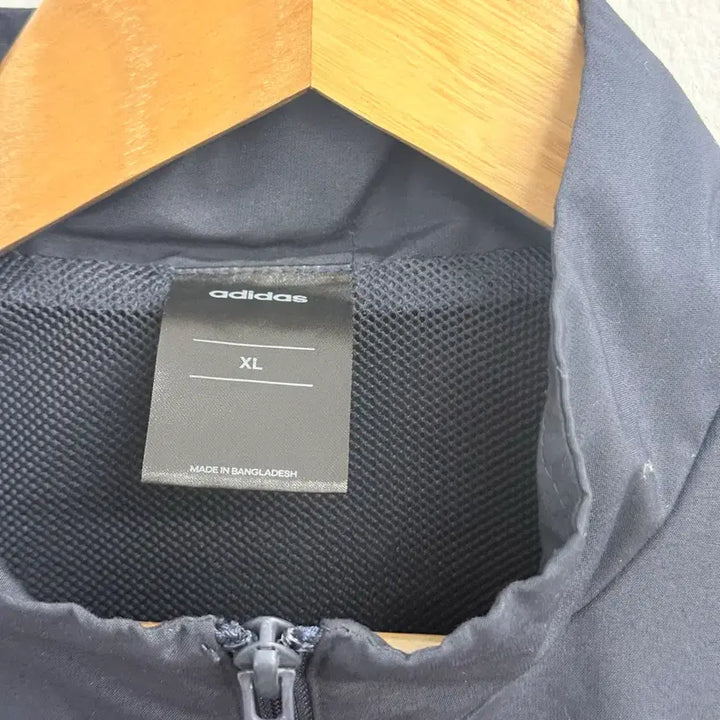 [BUNJANG] Adidas Basic Logo Windbreaker Jacket XL / 아디다스 베이직 로고 윈드 브레이커 바람막이 XL