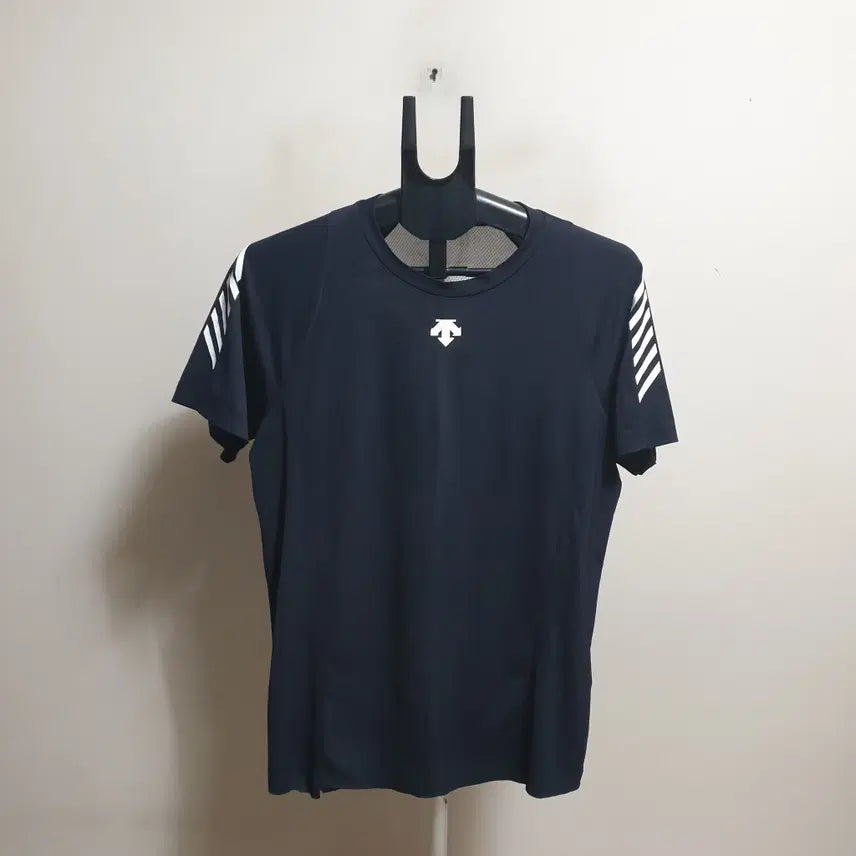 [BUNJANG] Descente T-Shirt / 데상트 반팔티셔츠/100