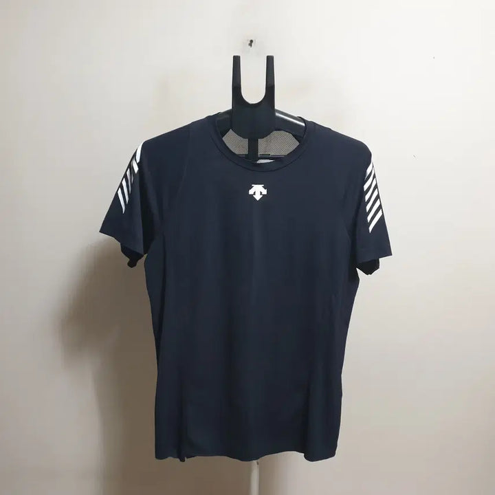 [BUNJANG] Descente T-Shirt / 데상트 반팔티셔츠/100