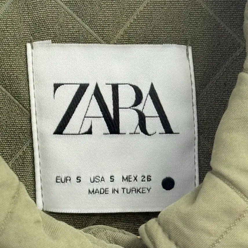 [BUNJANG] Zara Quilted Vest Olive / Zara 자라 누빔 조끼 올리브 퀄팅 조끼 S