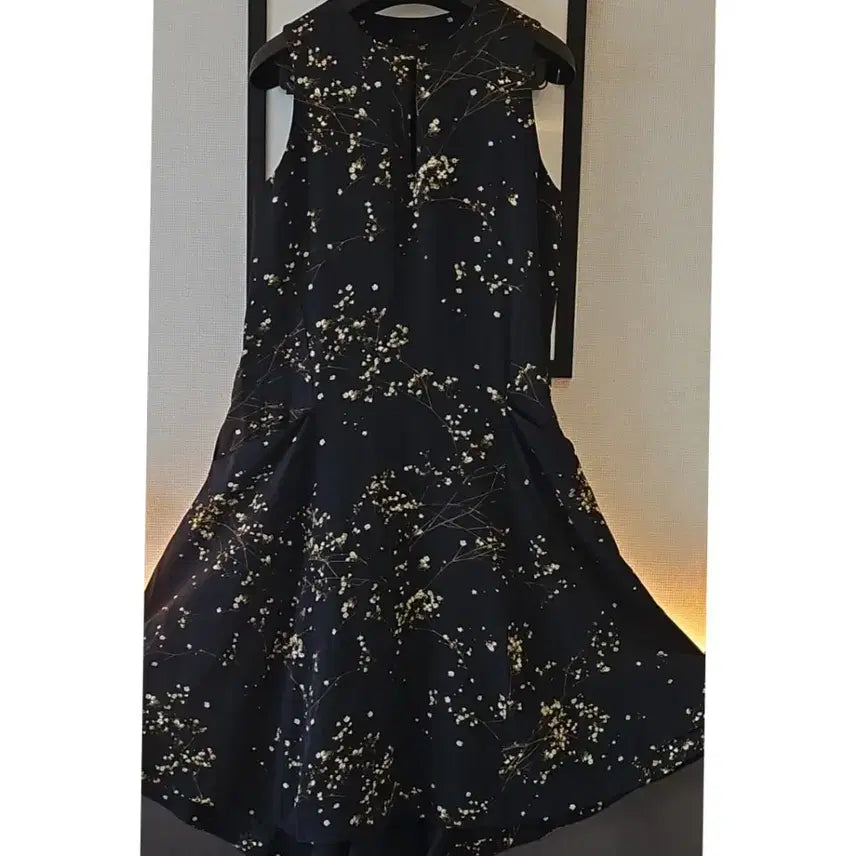 [BUNJANG] COS Floral Pattern Sleeveless Cool Dress / COS(36~38)패턴 민소매 쿨원피스