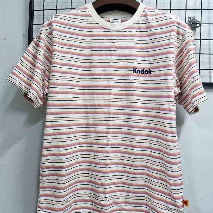 [BUNJANG] Kodak Stripe Short Sleeve T-Shirt 95M / 95M 코닥 스트라이프 반팔티.