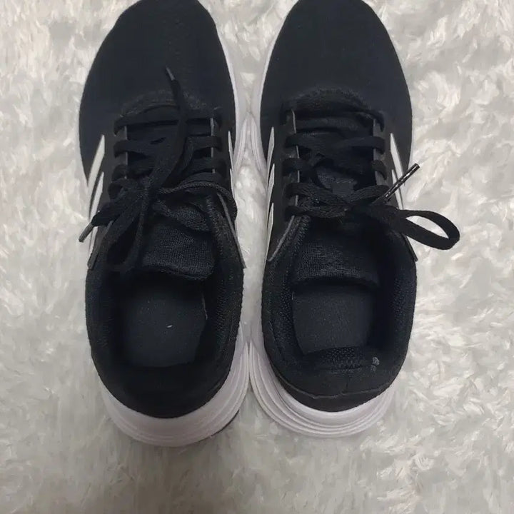 [SOLD OUT] 아디다스 러닝화 갤럭시6 245mm