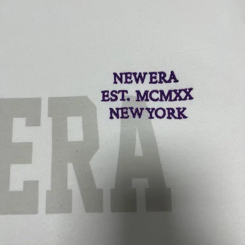[BUNJANG] New Era Short Sleeve T-Shirt Medium / 뉴에라 반팔