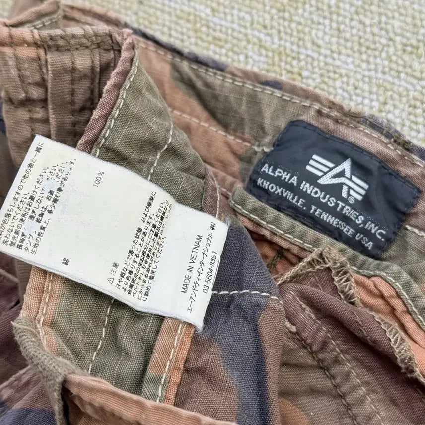 [BUNJANG] Alpha Industries USA Camo Military Cargo Pants M / 알파인더스트리 usa 카모 밀리터리 카고 팬츠 M