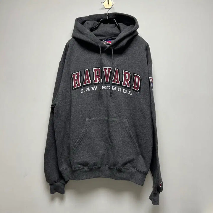 [BUNJANG] Harvard Law School Champion Fleece Hoodie (M) / 하버드 법대 챔피언 기모 후드티 (M)