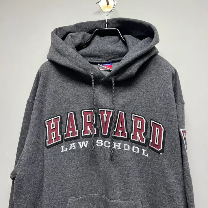 [BUNJANG] Harvard Law School Champion Fleece Hoodie (M) / 하버드 법대 챔피언 기모 후드티 (M)