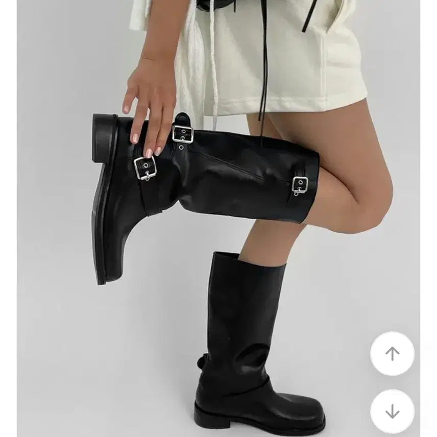 [BUNJANG] Black Up Buckle Mid Boots / 블랙업 버클 미들부츠