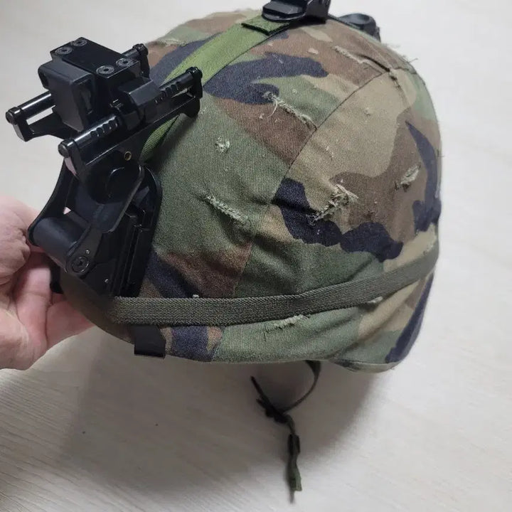 [BUNJANG] US Military PASGT Helmet (M) with Replica Rhino Mount / 미군 pasgt 헬멧
