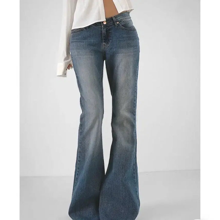 [BUNJANG] Chicwin OOTJ Low-Rise Real Bootcut Denim Pants / 시크윈 ootj 로우라이즈 리얼부츠컷 데님팬츠