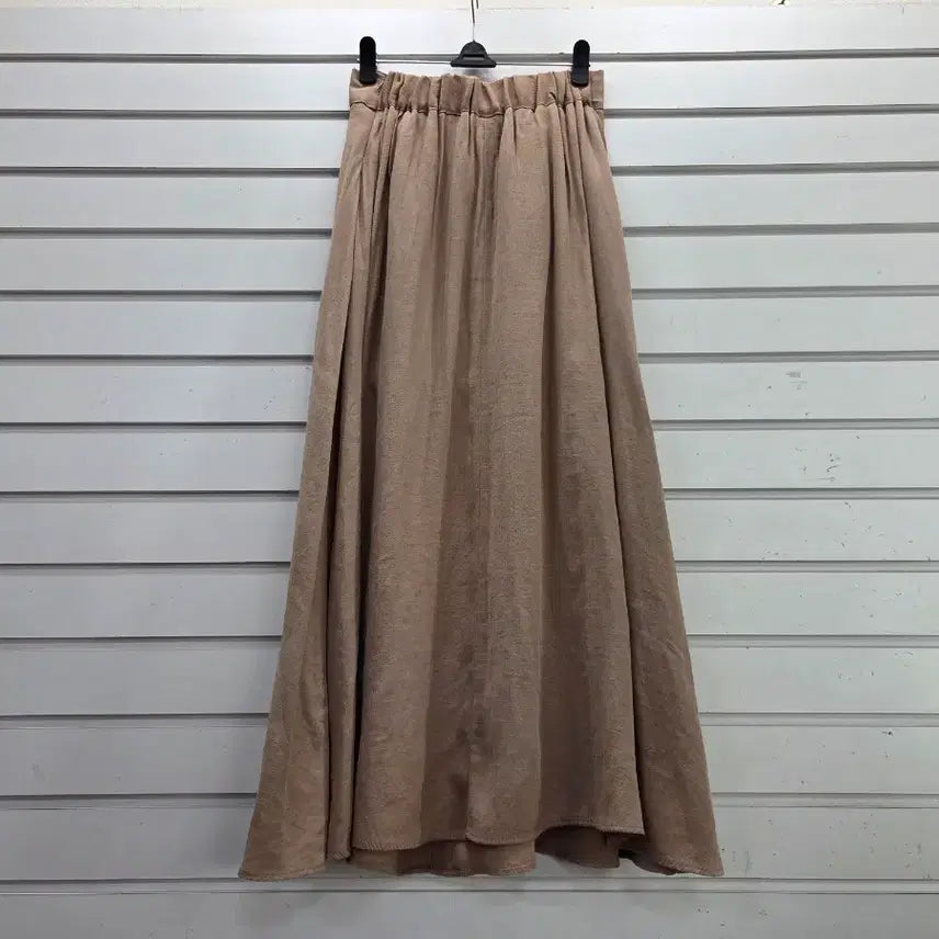 [BUNJANG] Beige Button Detail Banding Long Skirt / 베이지 단추장식 밴딩 롱스커트 55/보물찾기천사