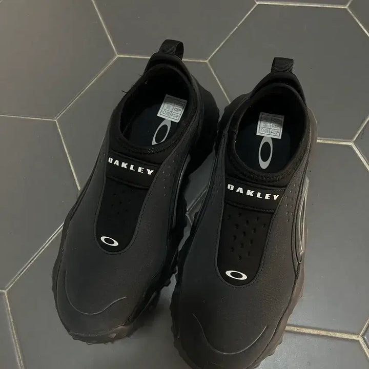 [BUNJANG] Oakley Factory Team Suede Flash Sandals Black / (6.5)오클리 팩토리 팀 스웨이드 플래시 샌들 블랙