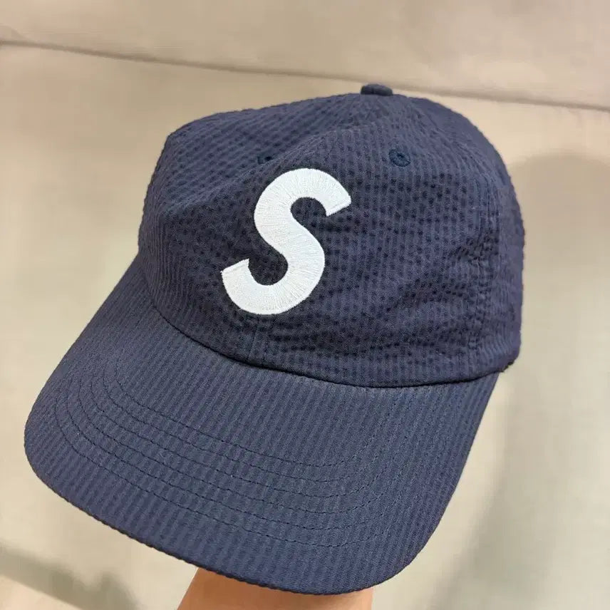 [BUNJANG] Supreme Seersucker S Logo 6-Panel Navy - 24SS / 슈프림 시어서커 S 로고 6-패널 네이비 - 24SS
